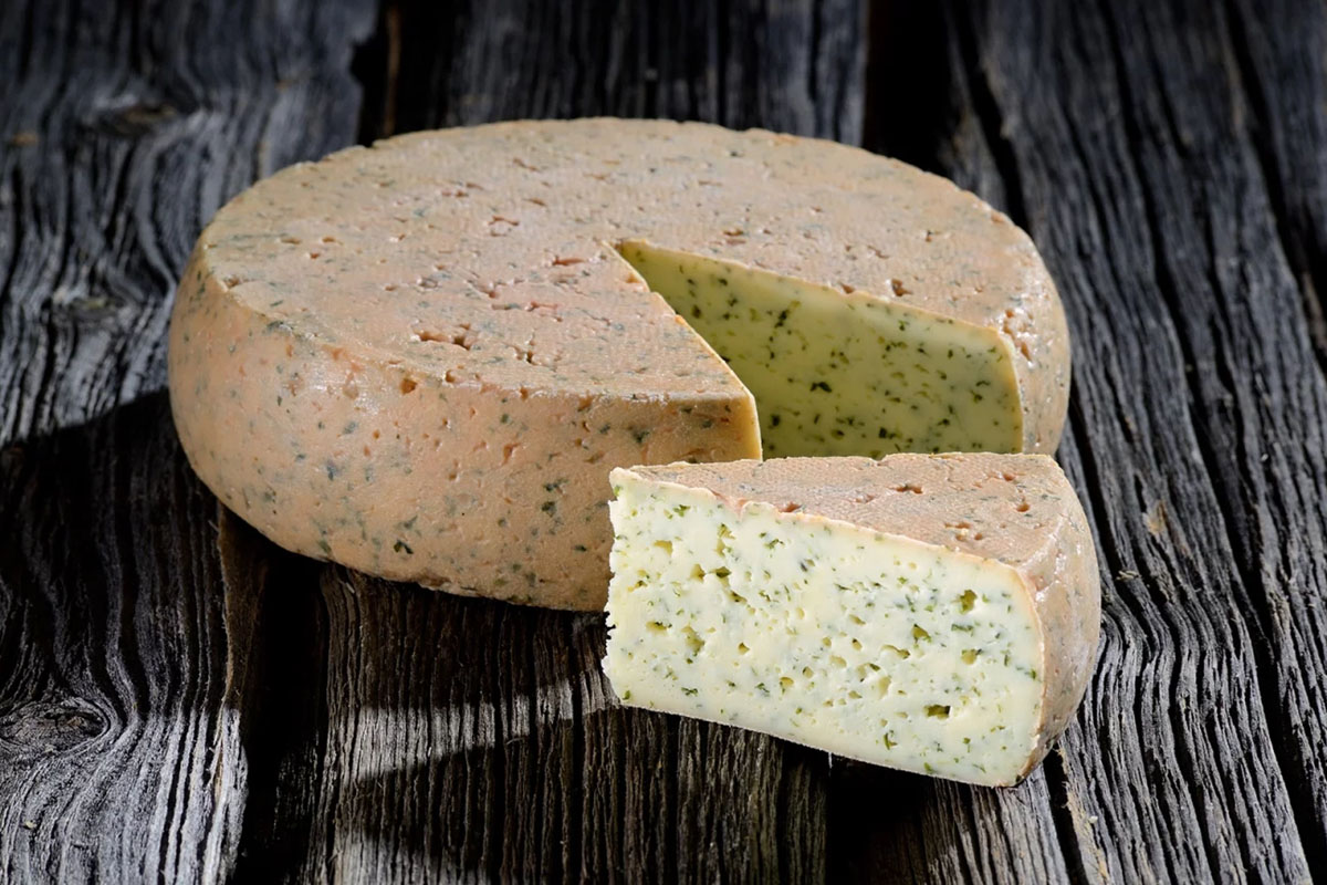 Bärlauchkäse — Bergsennerei Gunzesried
