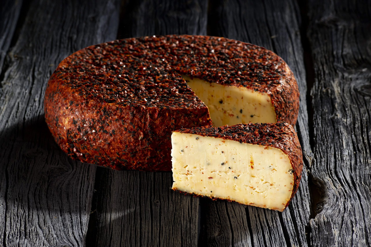 Chili Käse mit Chilikruste — Bergsennerei Gunzesried