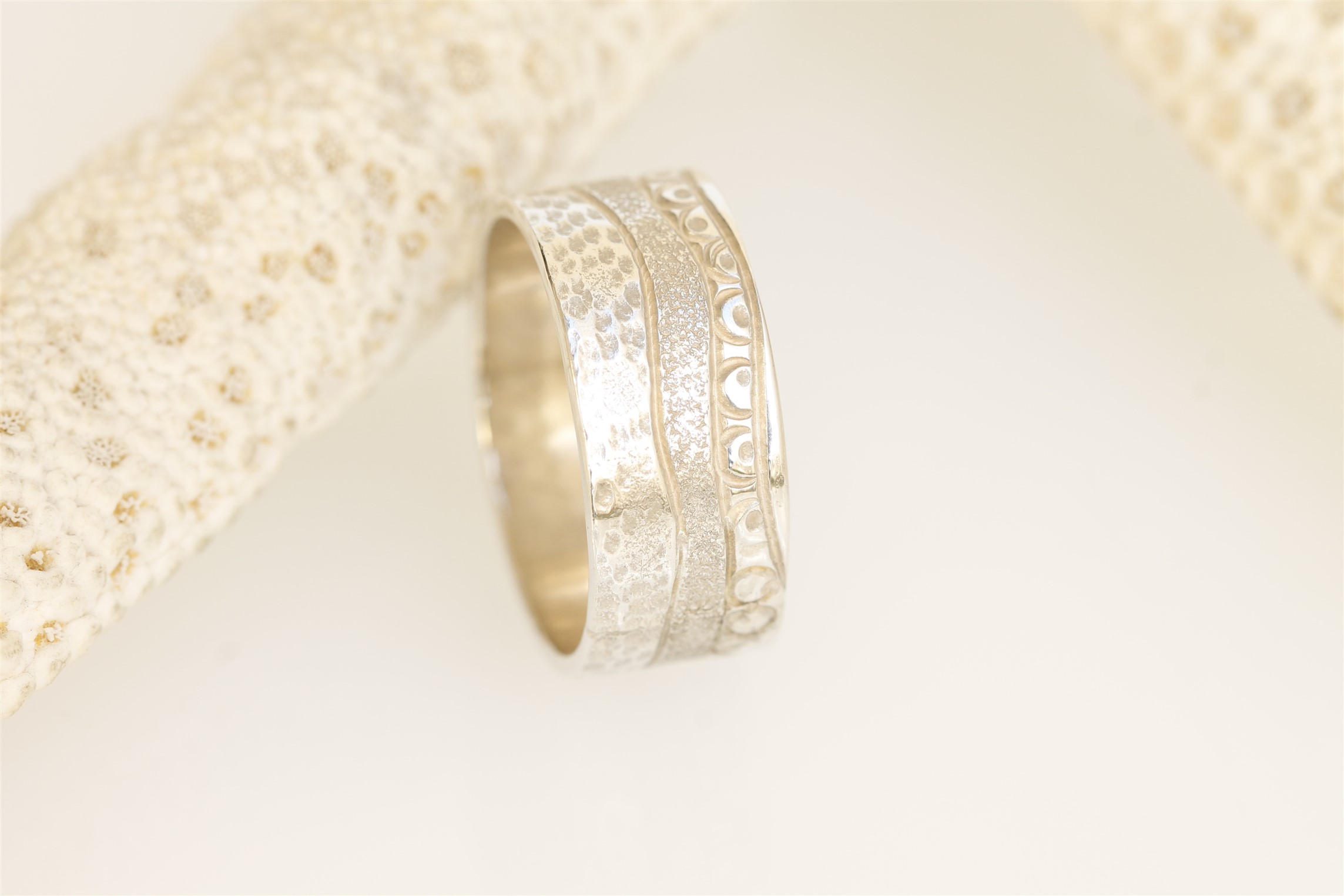 Anneau &lsquo;Poulpe’ 8mm – Argent massif — CRISKA