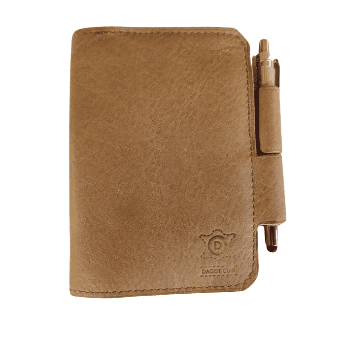 Carnet de voyage en cuir A6 artisanal — DAGOT CUIR