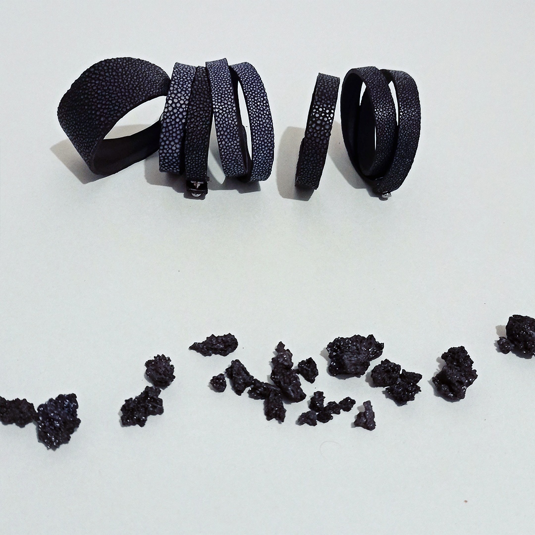 Bracelets en galuchat — Atelier de Maroquinerie Flora Contigo