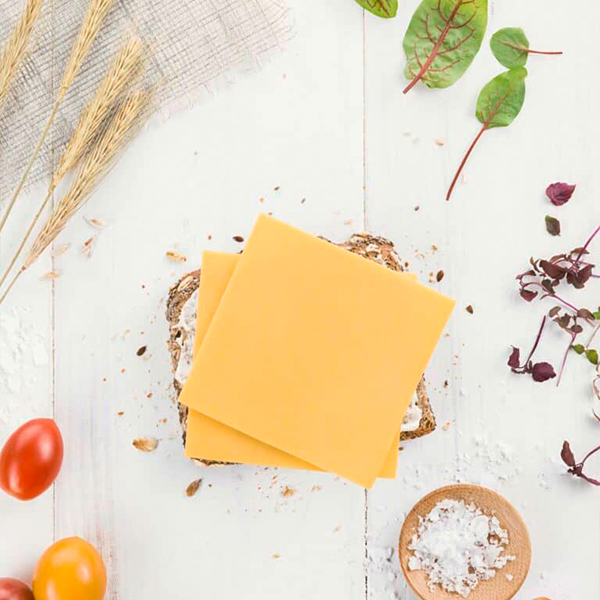 Holtseer Cheddar mit Meersalz — Landkäserei Holtsee