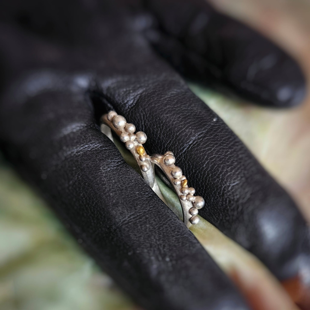 Bague Burbujas en argent avec des touches en or — Liz Huberman