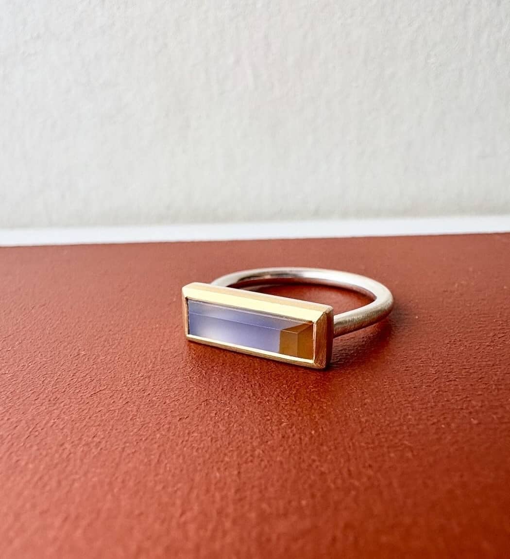 Bague Contemporaine Or & Argent – Agate Bicolore — Toshiko BESIAT