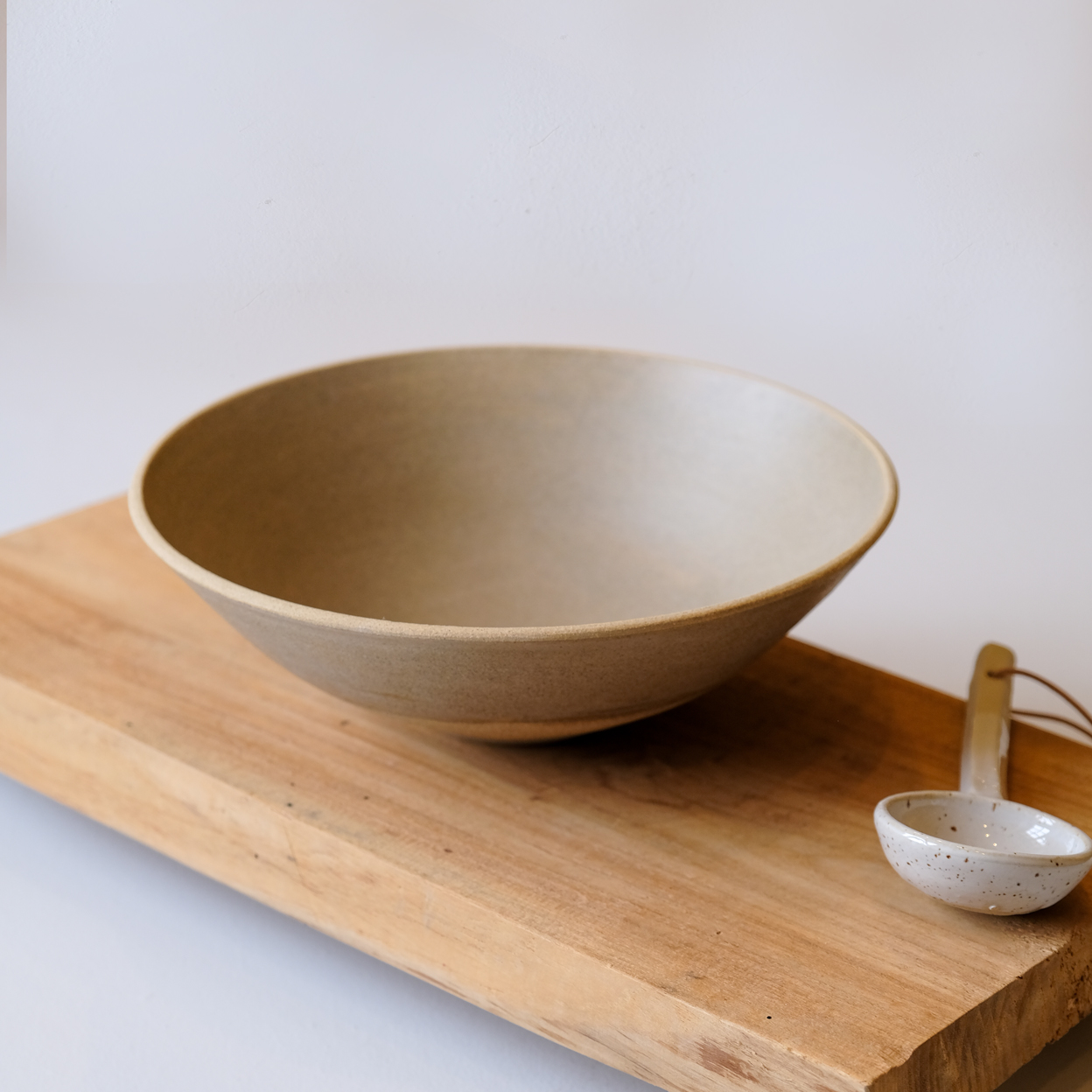 Assiette creuse en Grès – — ANAELLE CHRIST - PETIT TOUR À L'ATELIER