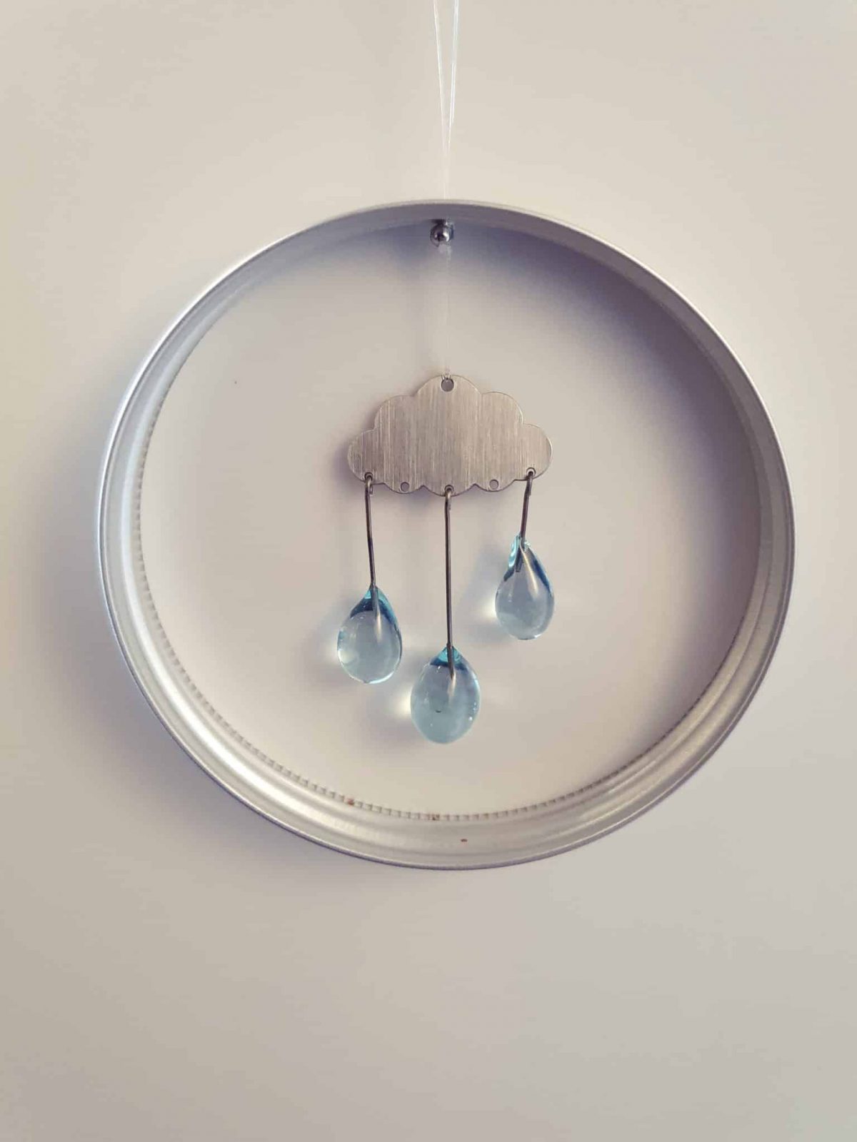 Cadre nuage de pluie pour décoration murale — Cendrine M. Fileuse de verre