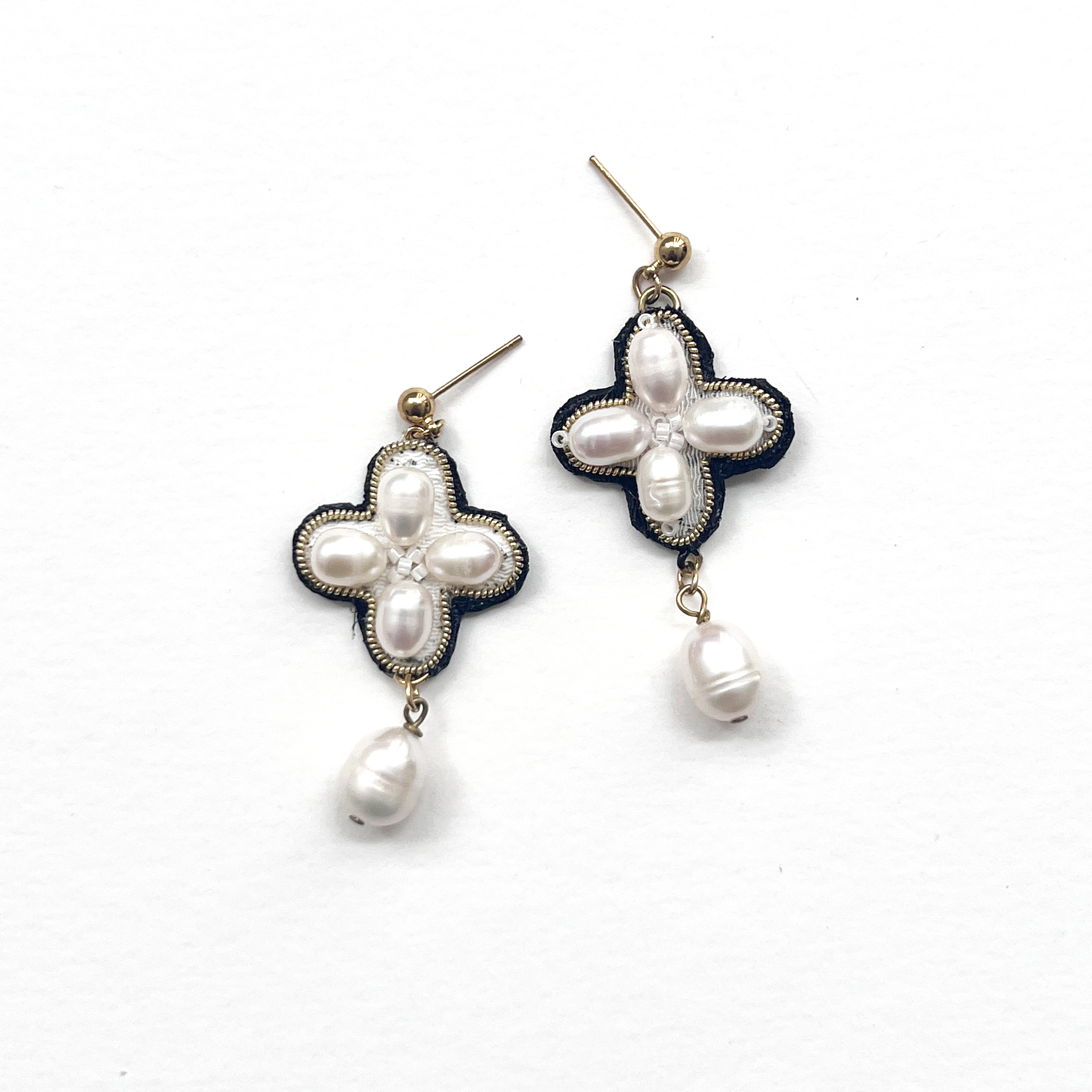 Boucles d’Oreilles Perles Or I — Inès Carratié