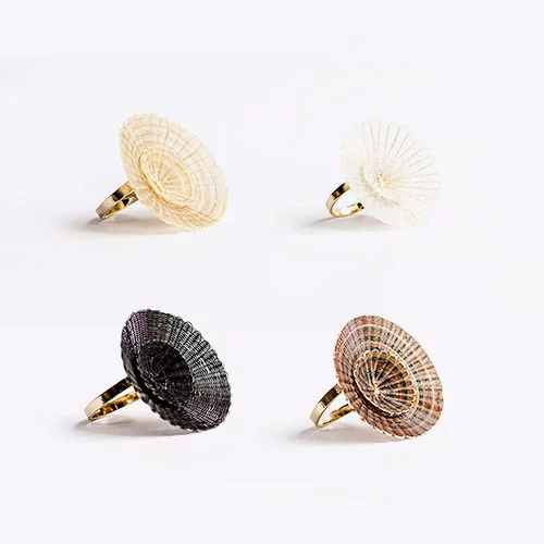Bague — Zoë Montagu